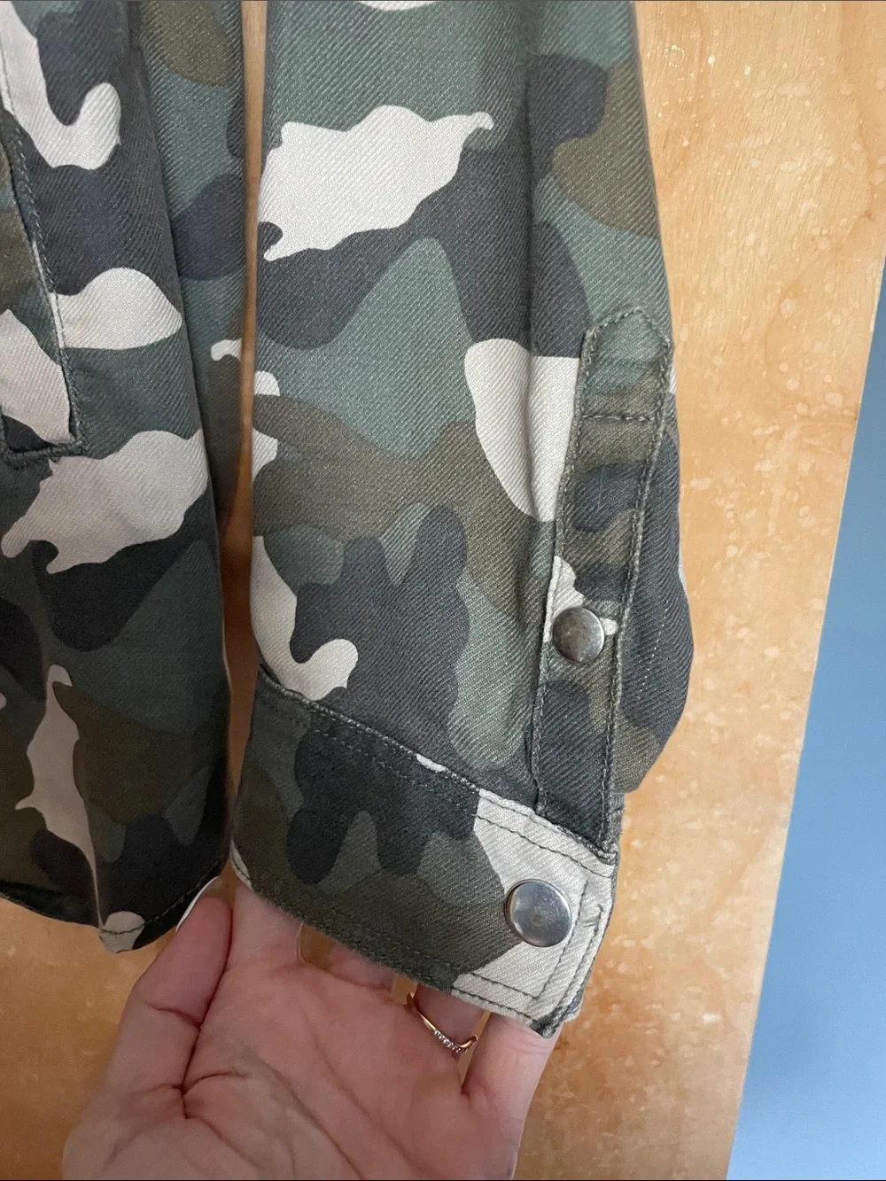 Divided Women's Camo Zip-Up Hoodie Jacket - Green/White/Black